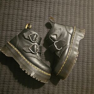 Doc Martens Devon Heart Boot